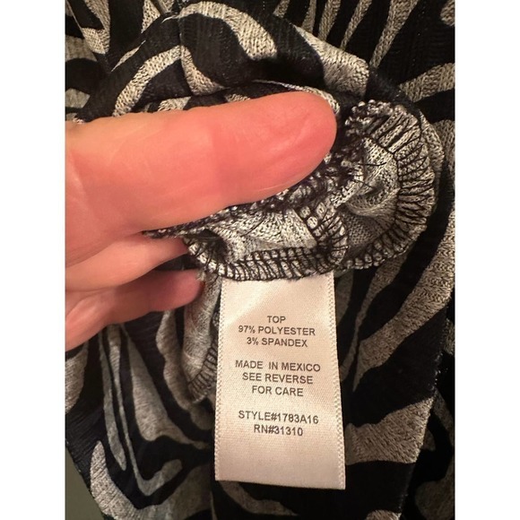 Fortune & Ivy Zebra Print Blouson Top - Picture 7 of 7